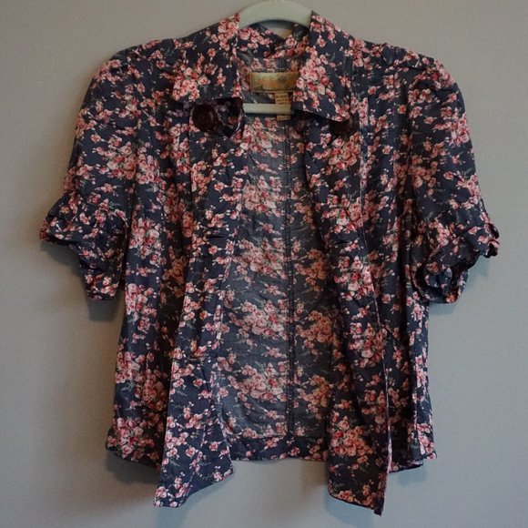 NEW American Rag Navy blue with Pink Flowers Button up Crop Top size M - Picture 10 of 15